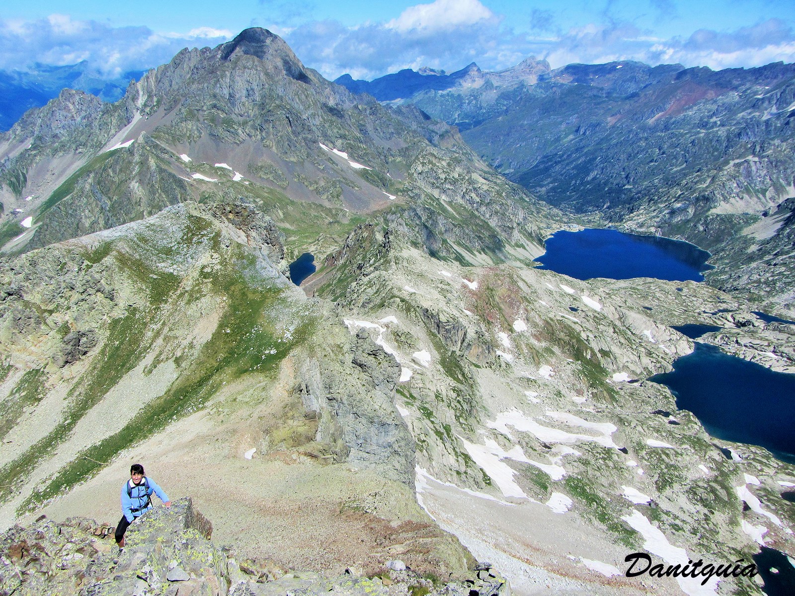Ascensiones y Rutas de montaña en Pirineos PICO ARRIEL (2.824 m