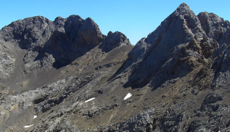 TORRE DE HORCADOS ROJOS (2.506 m)